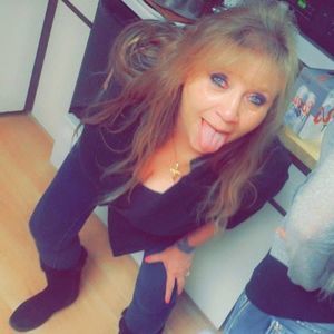 Meet your Posher, Angie